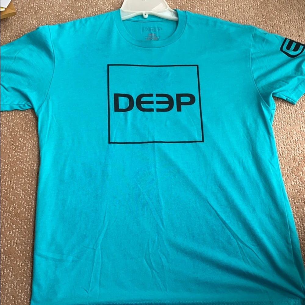 DEEP Men’s Med. Aqua Tee